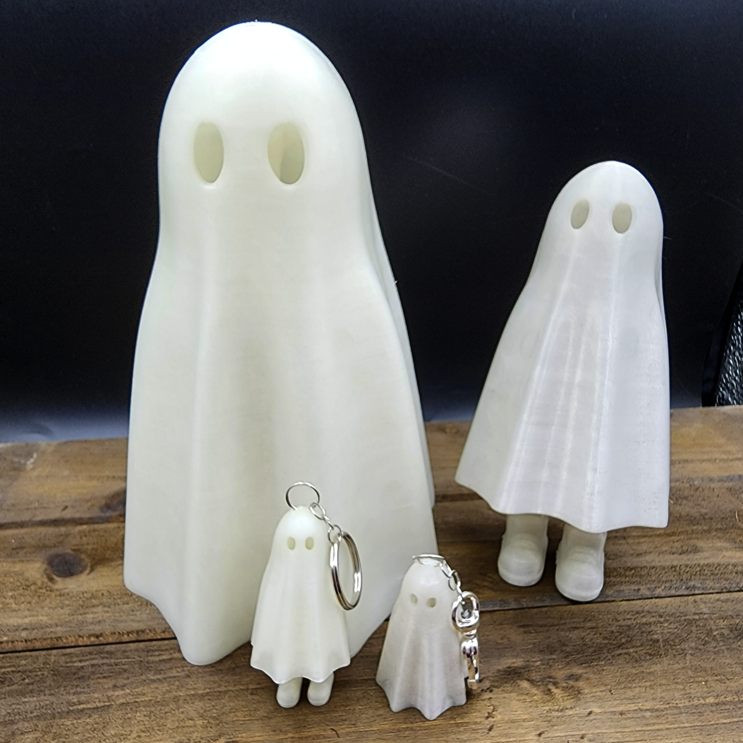 Cute Halloween Ghost With Hidden Feet 3D Printed Ghost Decoration | Halloween Ghost Decor | Trick or Treat Ghost | Glow in the Dark | Spooky